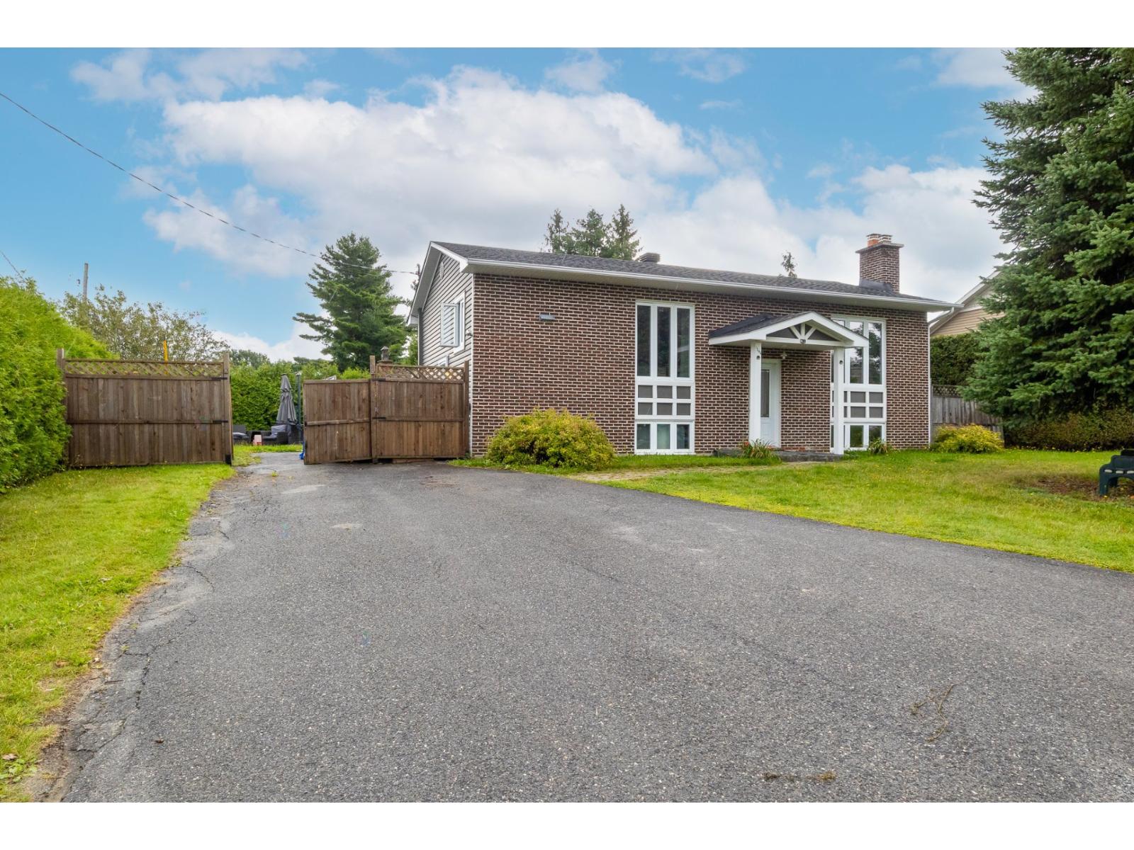 1244 Rue Des Pins Property Photo 1