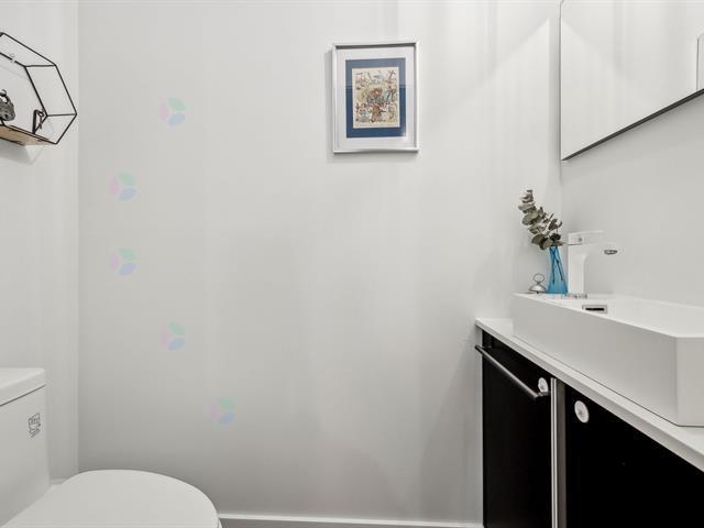1550 Rue Des Bassins, #704 Property Photo 18