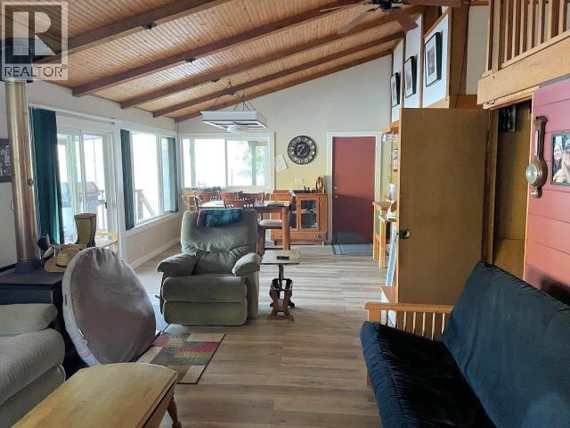 A-10640 Powell Lake Property Photo 8