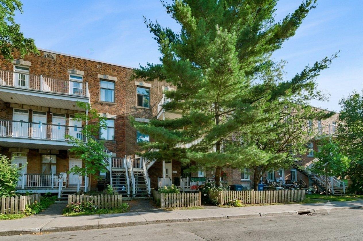 866-876 Rue Osborne Property Photo 1