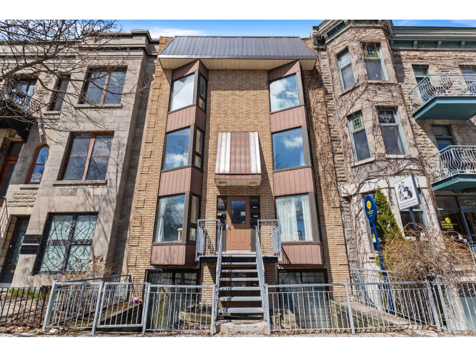 133 Av. Du Mont-Royal O., #2