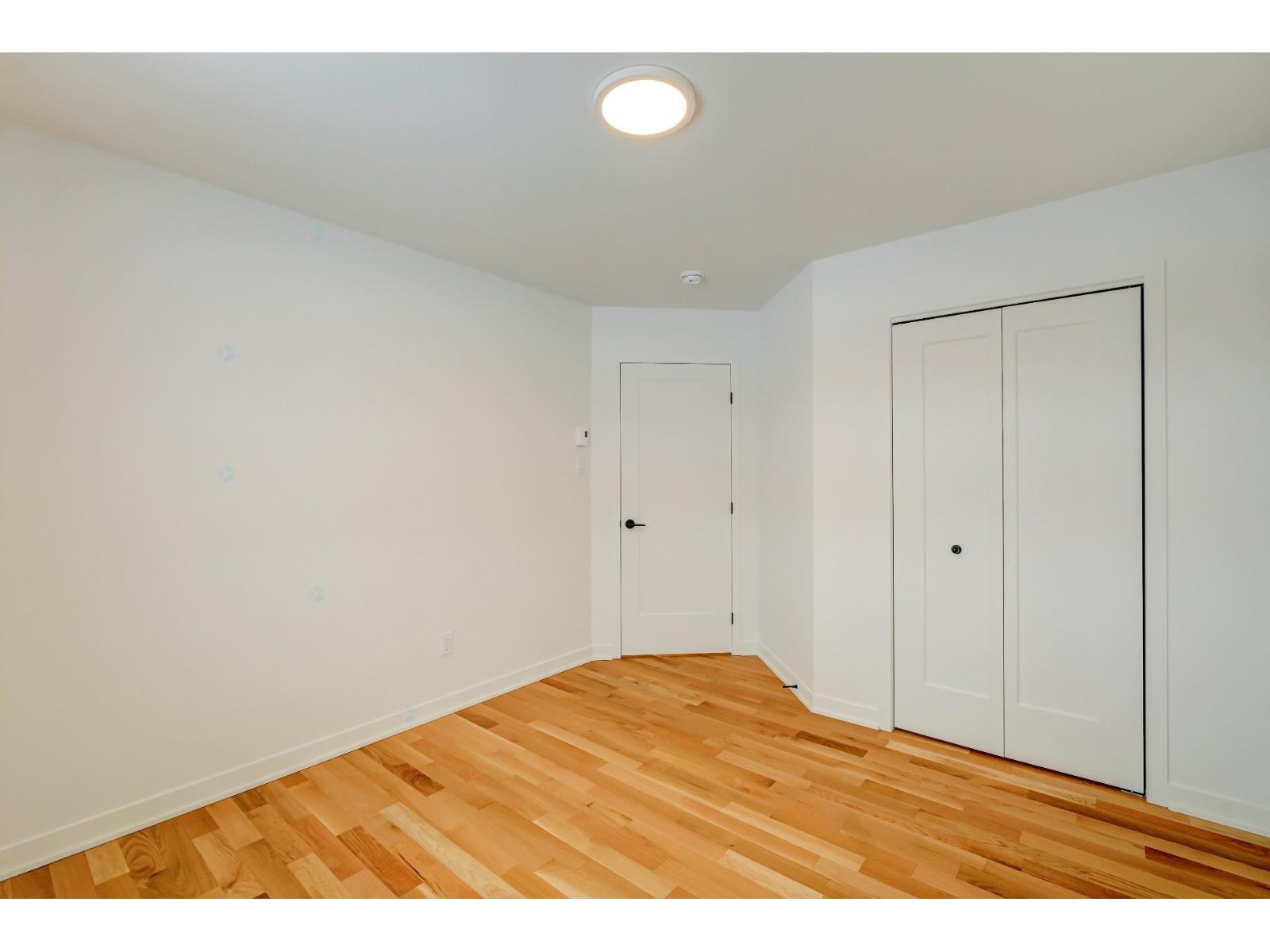 385 Rue Des Marguerites E. Property Photo 27
