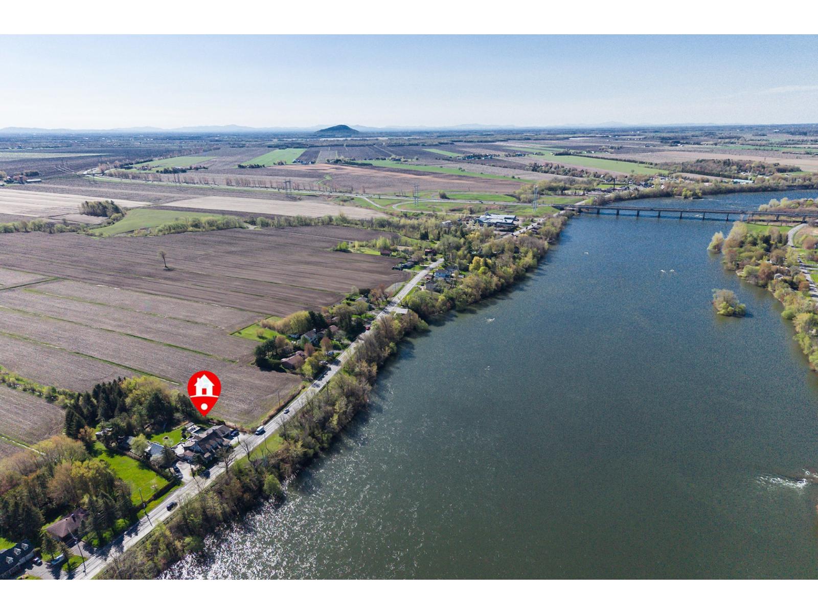 2186 Ch. Des Patriotes Property Photo 50