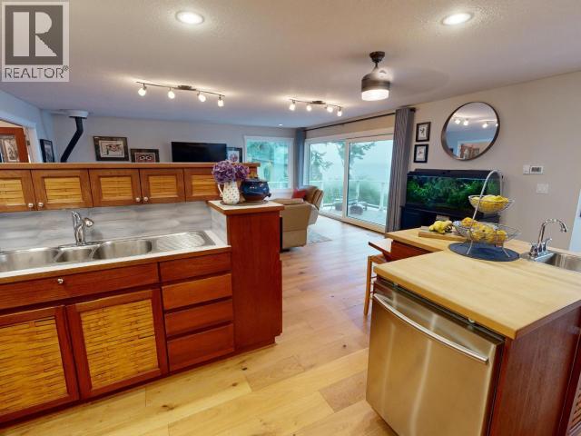8745 Patricia Road Property Photo 10