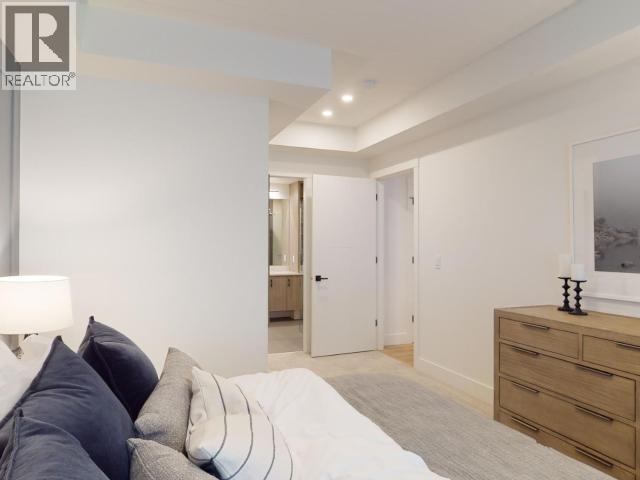 4066 Saturna Ave Property Photo 20