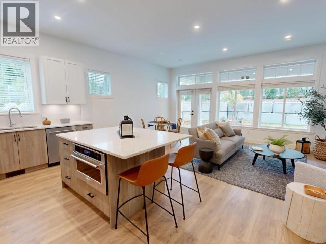 4076 Saturna Ave Property Photo 4
