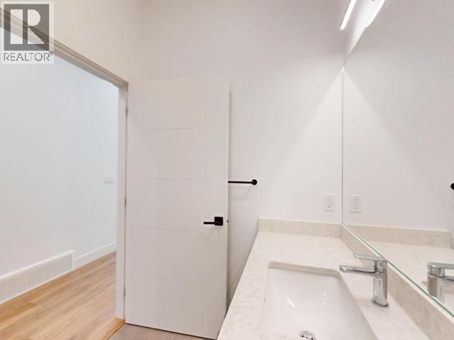 4072 Saturna Ave Property Photo 12