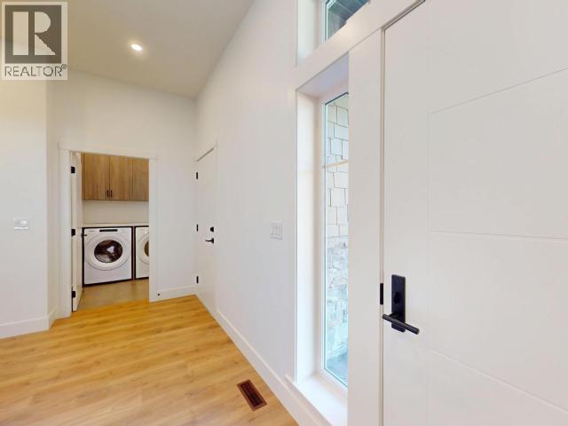 4072 Saturna Ave Property Photo 16
