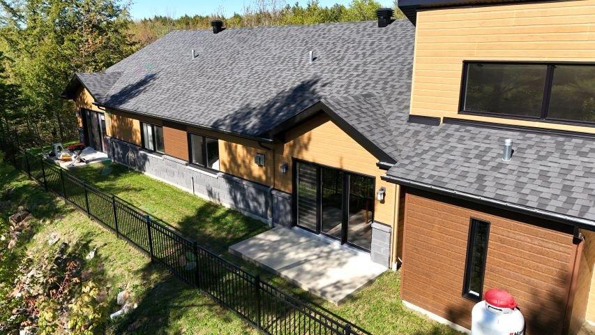 80-82 Rue Du Vallon Property Photo 3