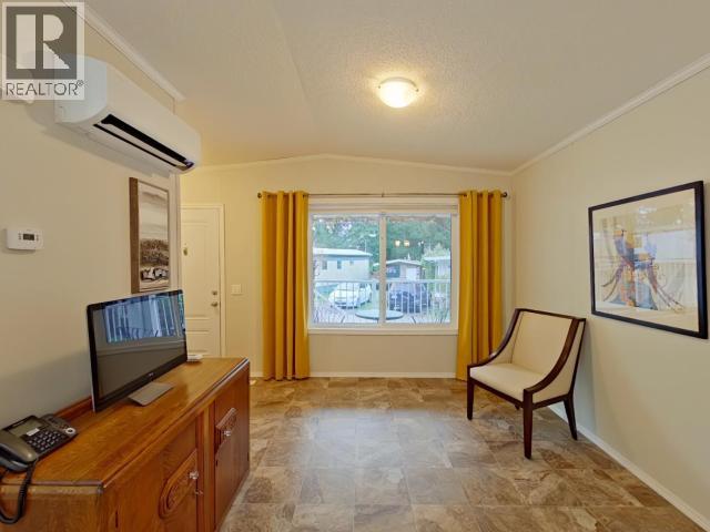 15-8425 Highway 101 Property Photo 4