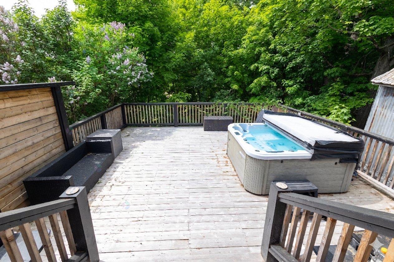 280 Rue Rosedale Property Photo 22
