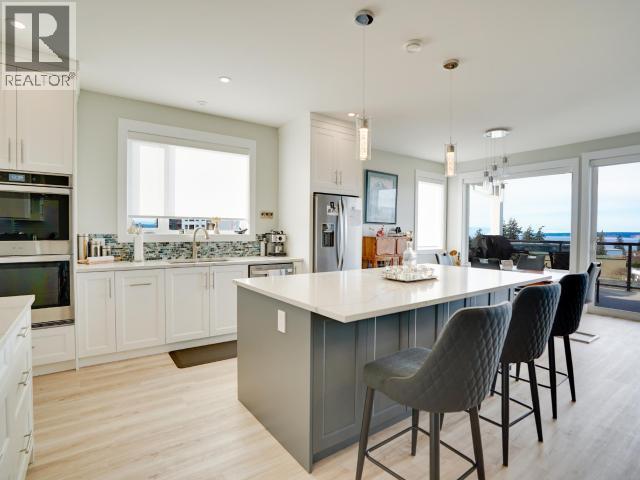 4351 Quebec Ave Property Photo 4