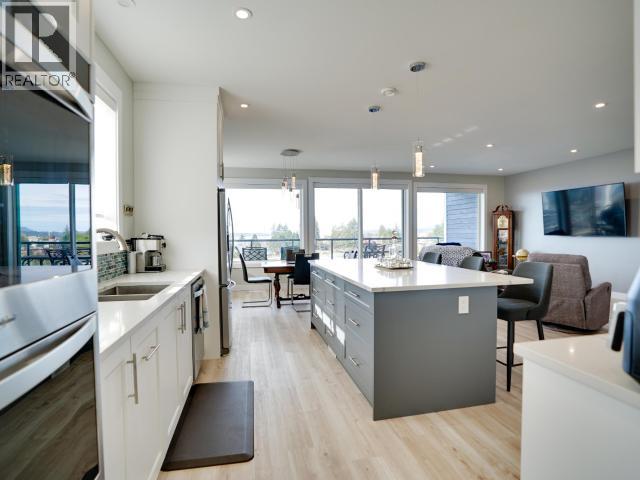 4351 Quebec Ave Property Photo 8
