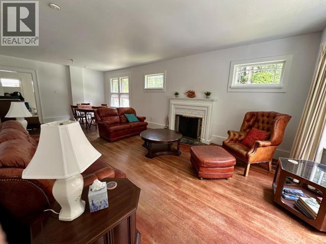 6237 Lund Property Photo 11