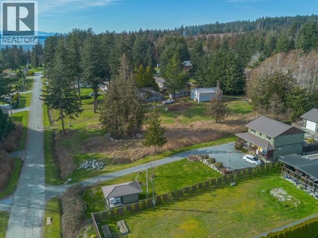 9868 View Road Property Photo 3