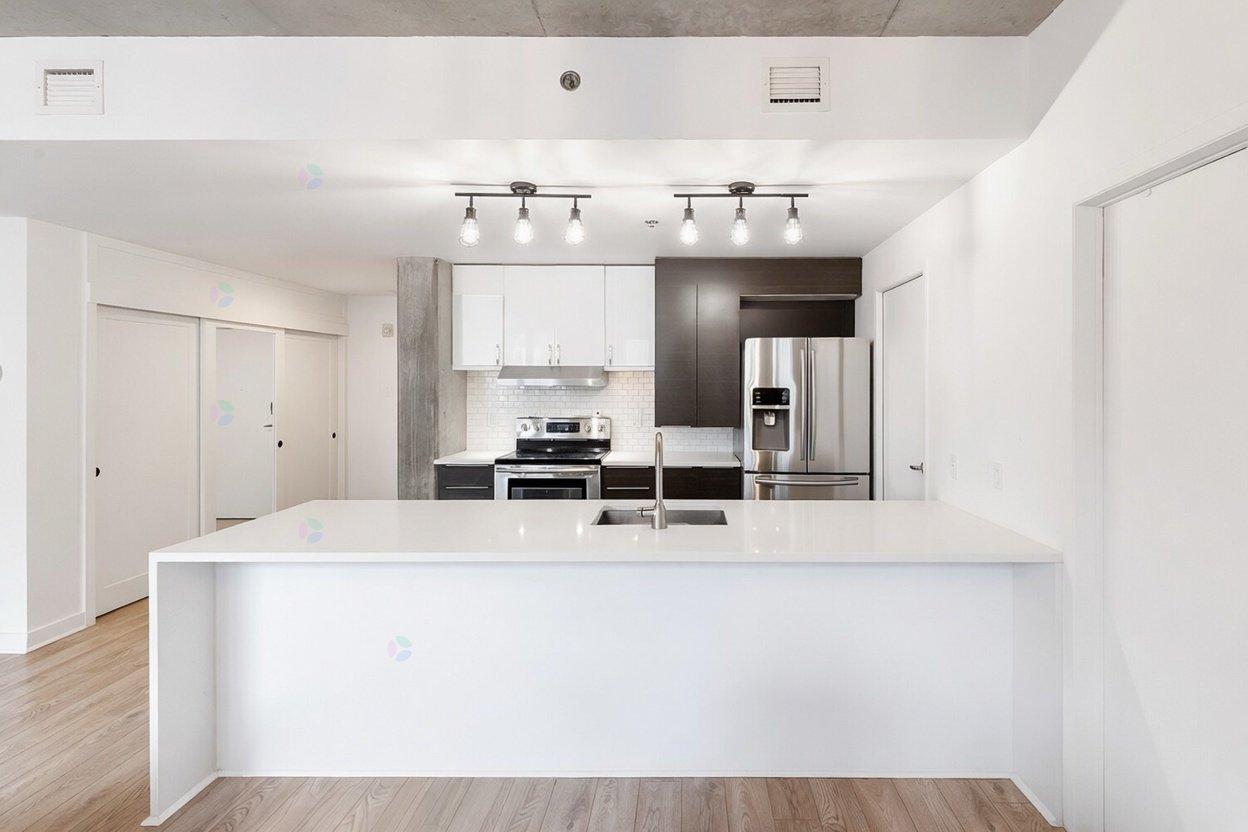 6325 Boul. Rome, #405 Property Photo 11