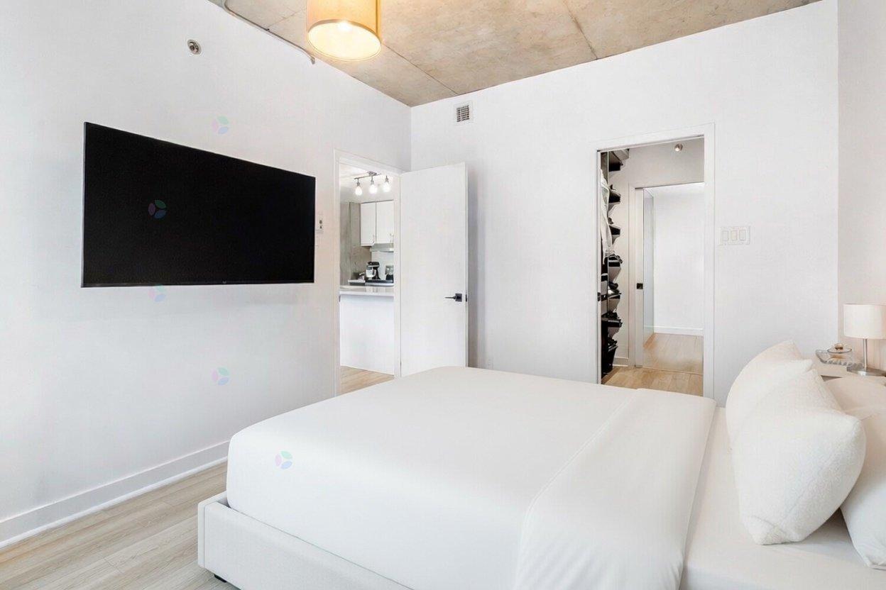 6325 Boul. Rome, #405 Property Photo 16