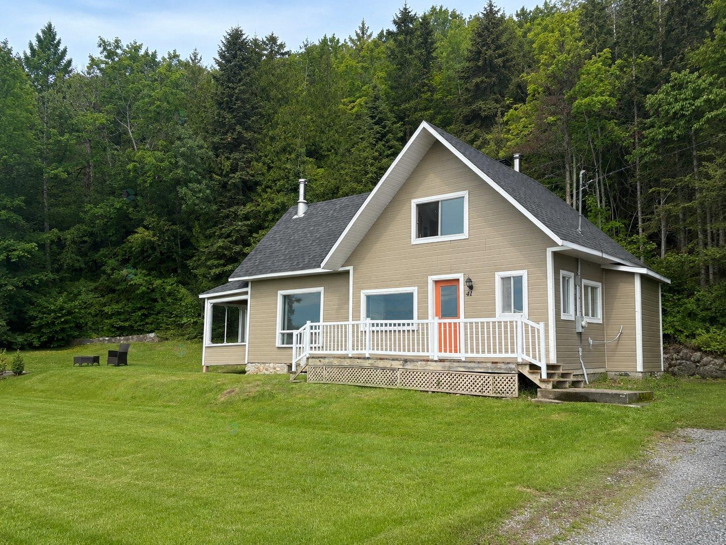 41 Ch. De Cap-aux-oies Property Photo 1