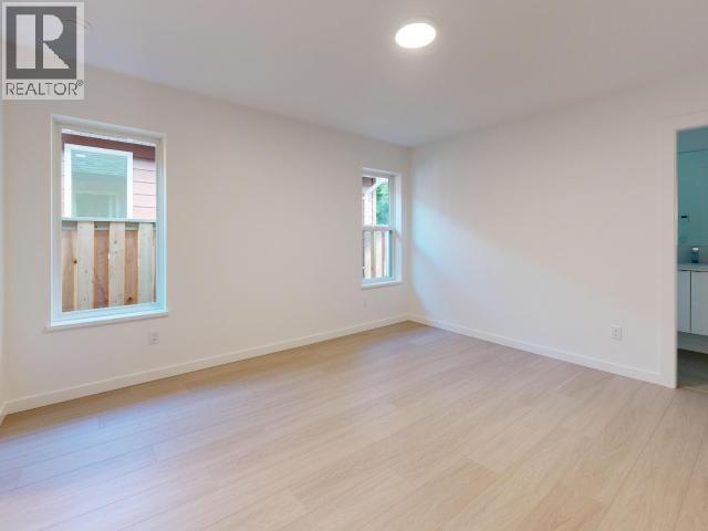 7164 Edgehill Crescent Property Photo 6