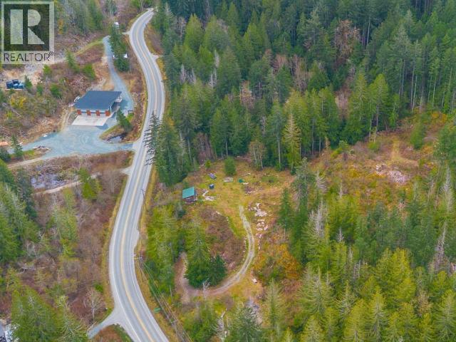 1731 Highway 101 Property Photo 4