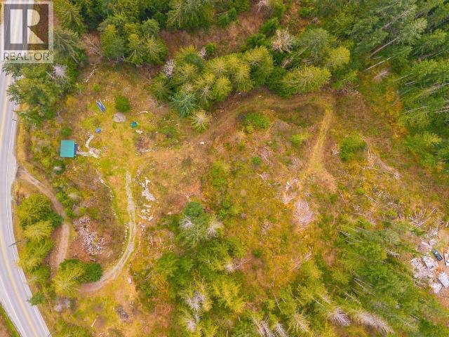 1731 Highway 101 Property Photo 6