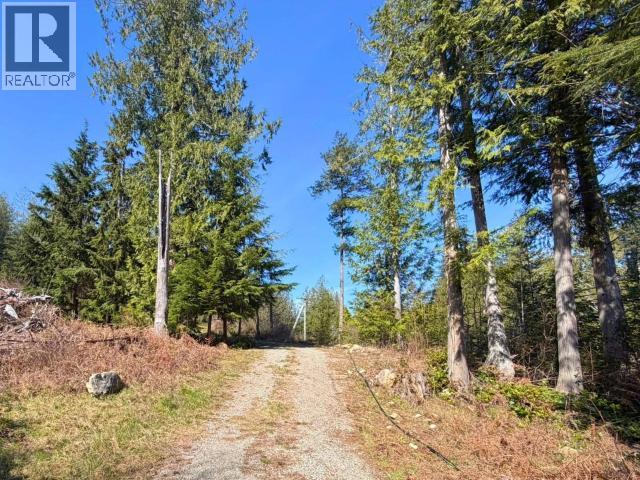 1731 Highway 101 Property Photo 8