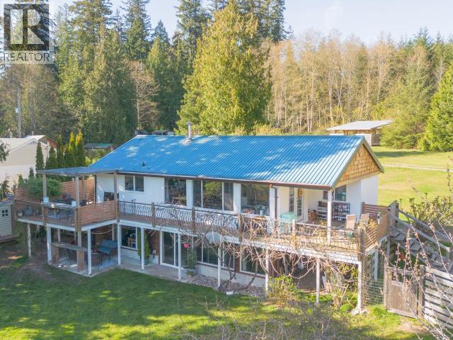 1819 Roberts Road Property Photo 2