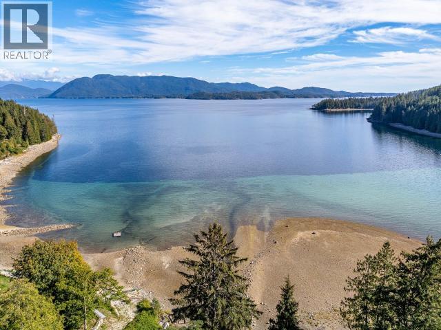12683 Highway 101 Property Photo 1