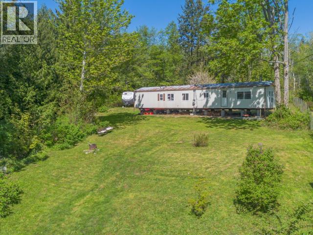 8981 Highway 101 Property Photo 3