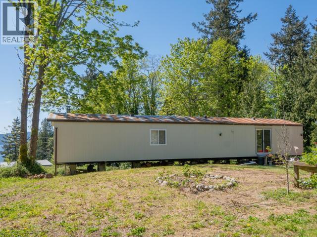 8981 Highway 101 Property Photo 4