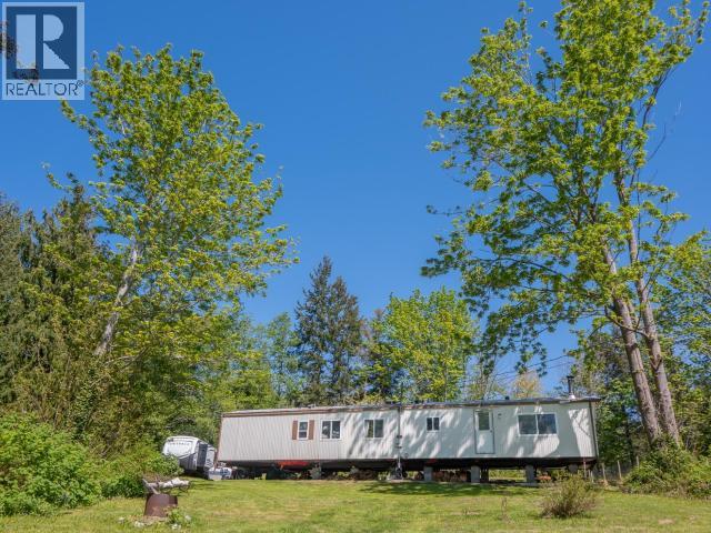 8981 Highway 101 Property Photo 8