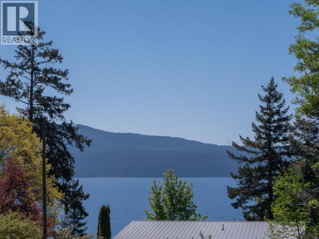 8981 Highway 101 Property Photo 9