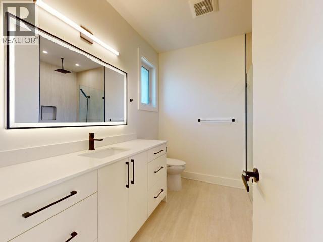 4158 Bowness Ave Property Photo 23