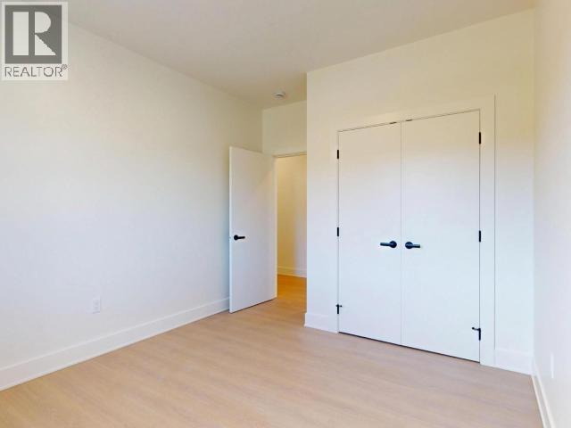 4158 Bowness Ave Property Photo 31