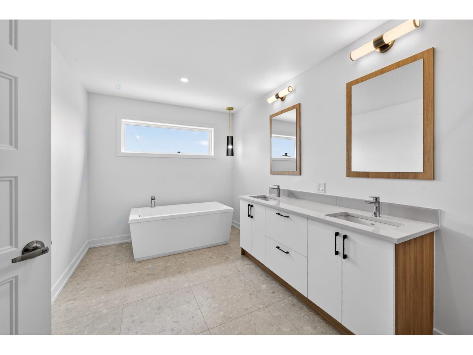 62 Rue Des Ormes Property Photo 17