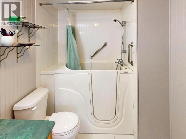 42-4500 Claridge Road Property Photo 10