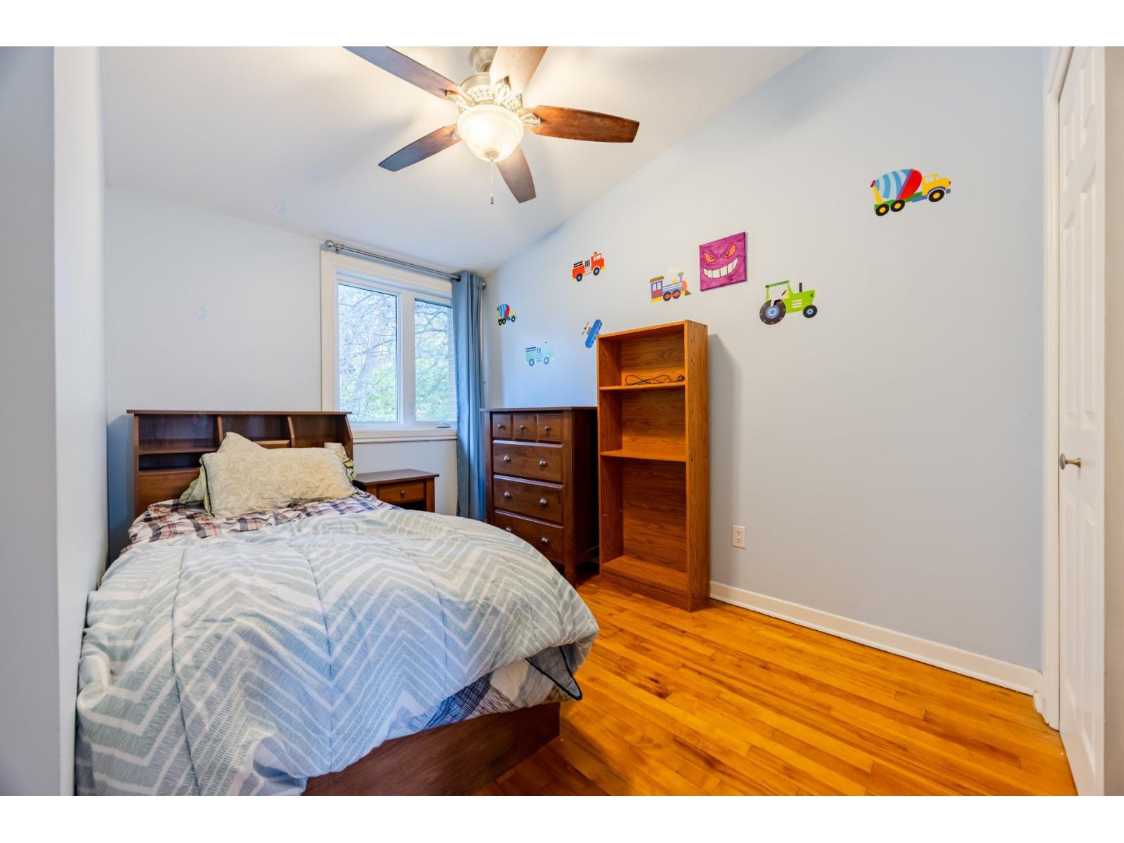 167 Av. Belmont Property Photo 13