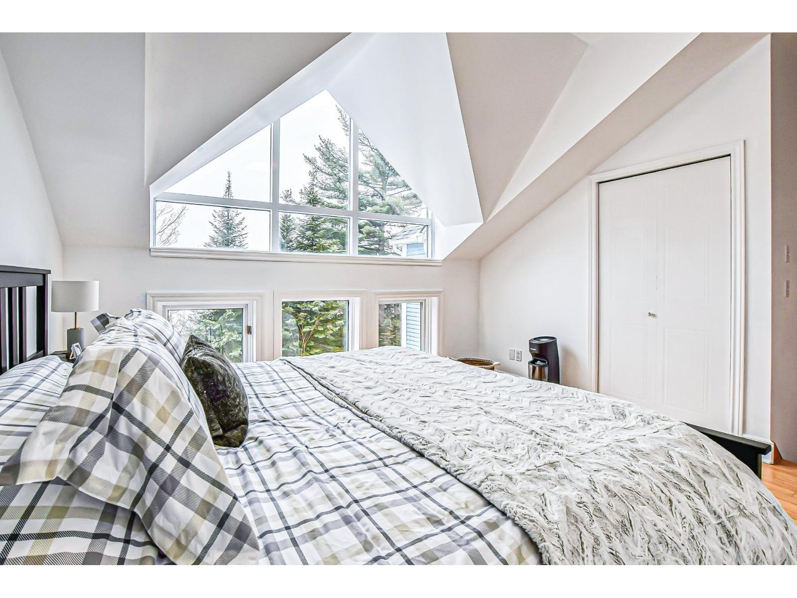 544 Ch. Des Cimes Property Photo 16