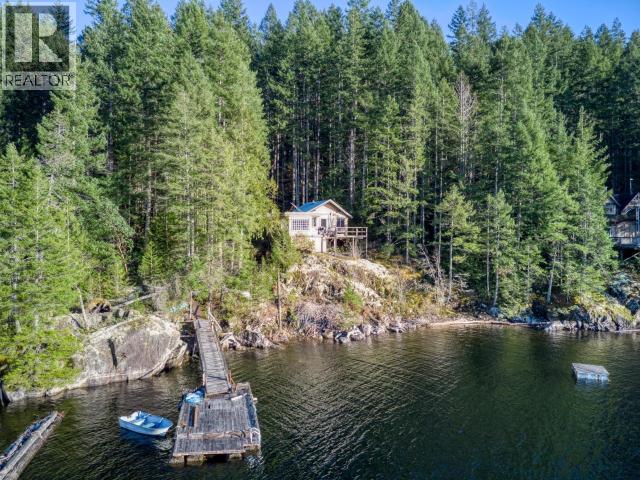 9302 POWELL LAKE Property Photo 1