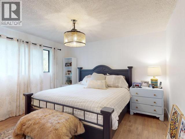 7889 Highway 101 Property Photo 7