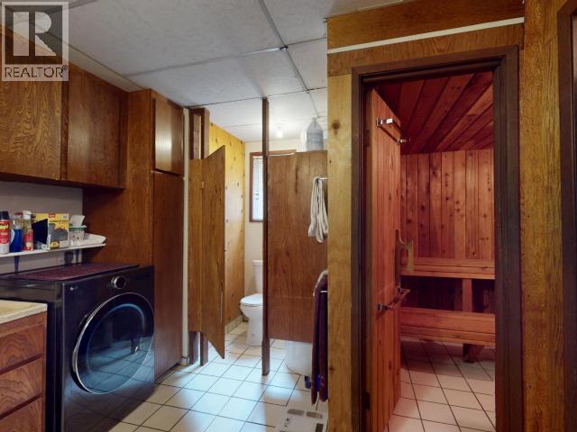 7889 Highway 101 Property Photo 11