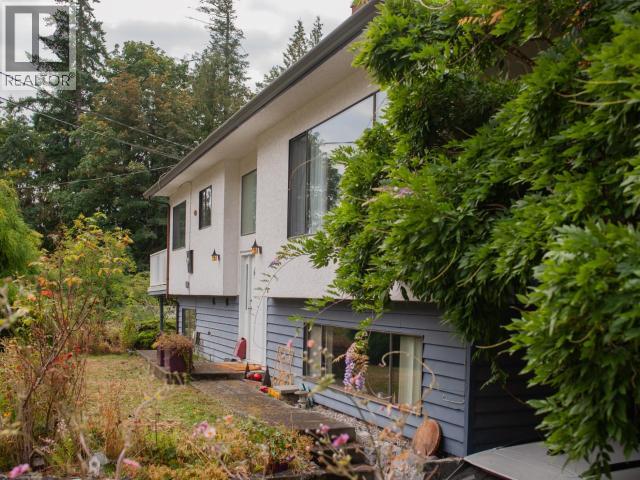 7889 Highway 101 Property Photo 24
