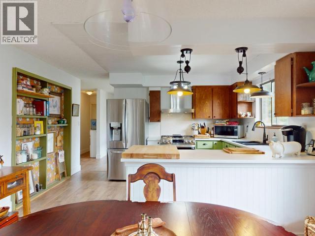 7889 Highway 101 Property Photo 27