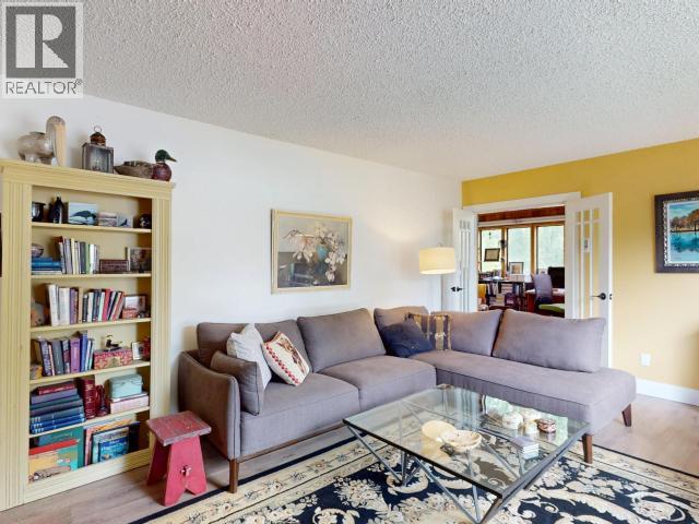 7889 Highway 101 Property Photo 33