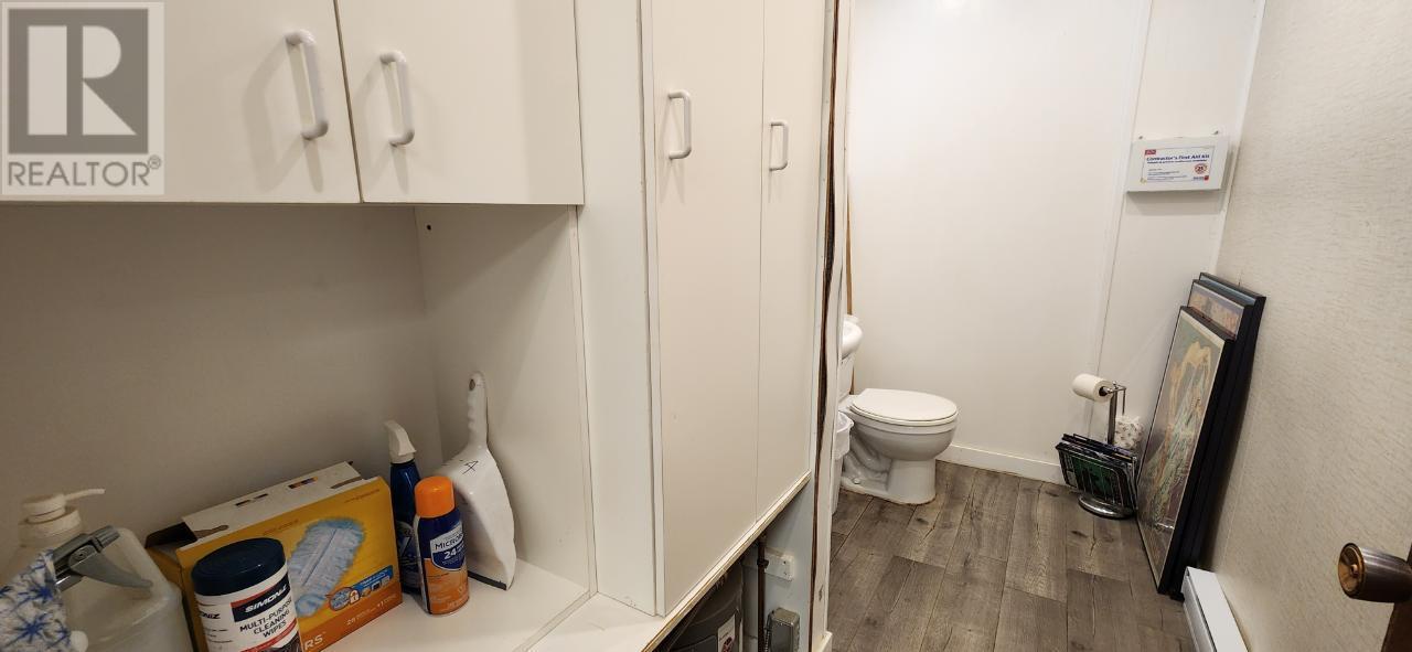 1433/1437 101 Avenue Property Photo 8