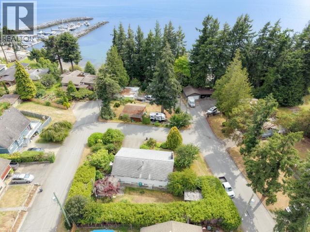 3255 KOOTENAY PLACE