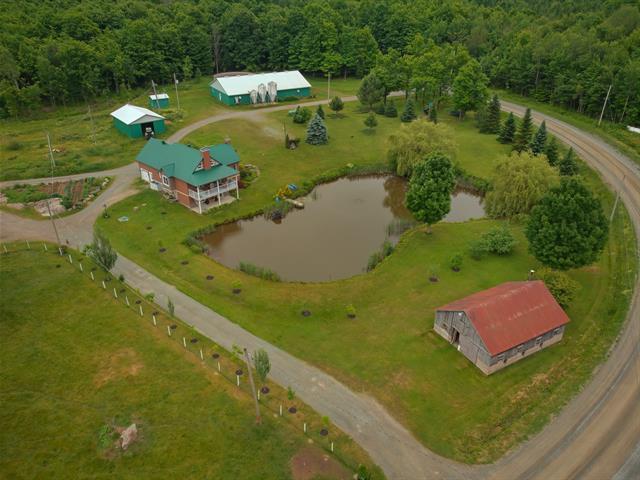 1154 Ch. Du Quartier-auger Property Photo 2