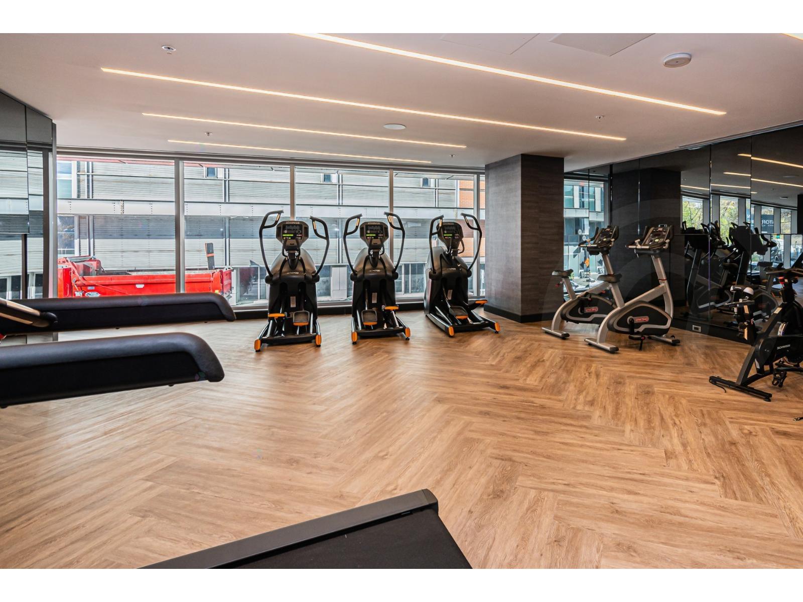 1288 Rue St-antoine O., #1001 Property Photo 33