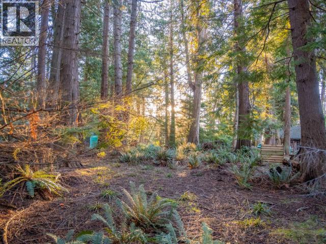 1136 Herchmer Road Property Photo 24
