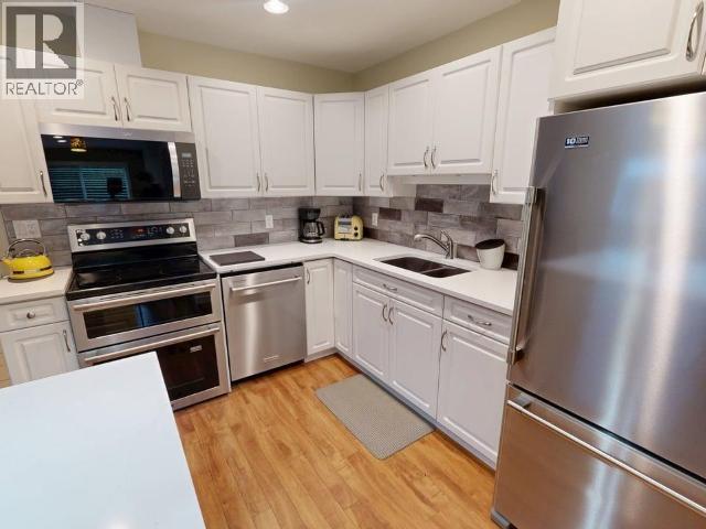 11-4415 MANSON AVE